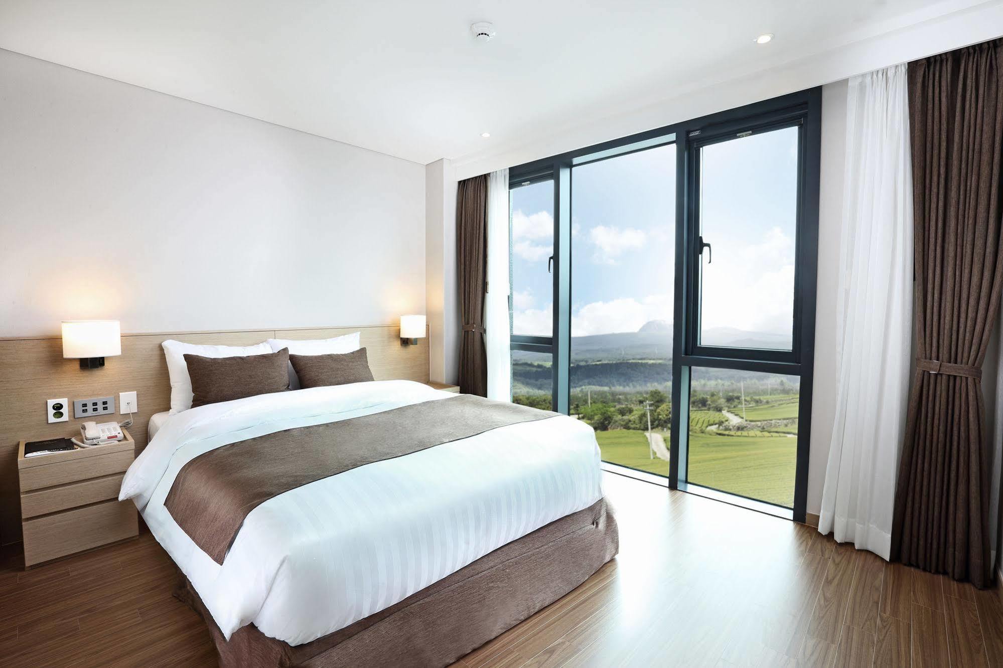 Hotel Fine Seogwipo Bagian luar foto