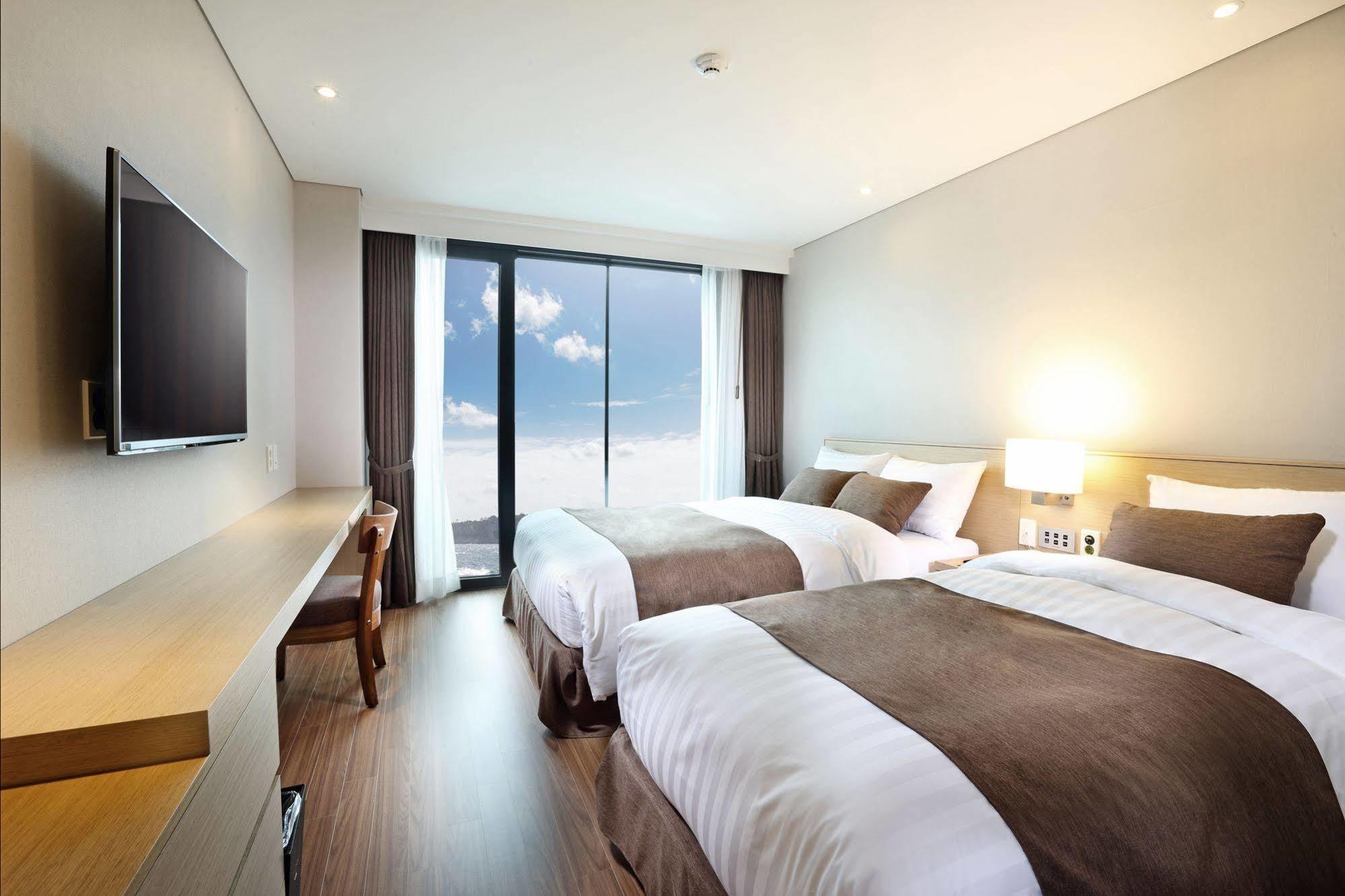 Hotel Fine Seogwipo Bagian luar foto